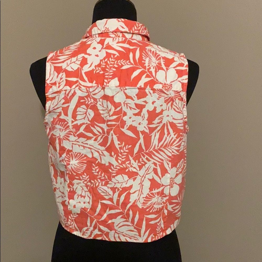 Floral top - Picture 2 of 2